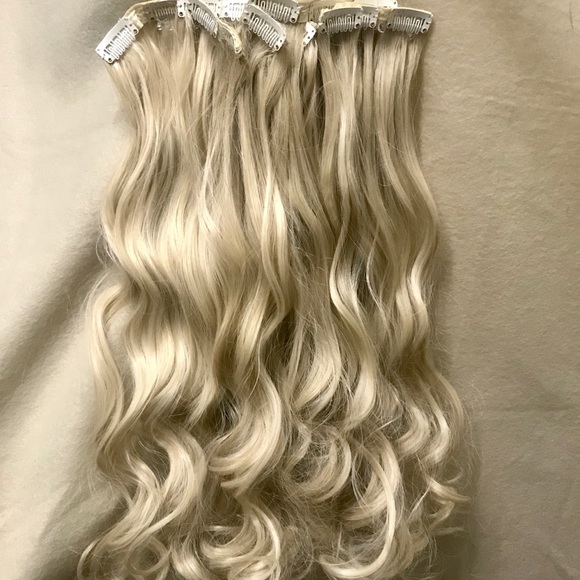 Accessories - 24” 16 Clips hair extension clip in